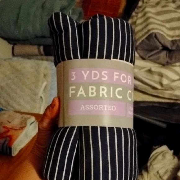 Fabric Cut-(Giveaways) - Picture 1 of 2
